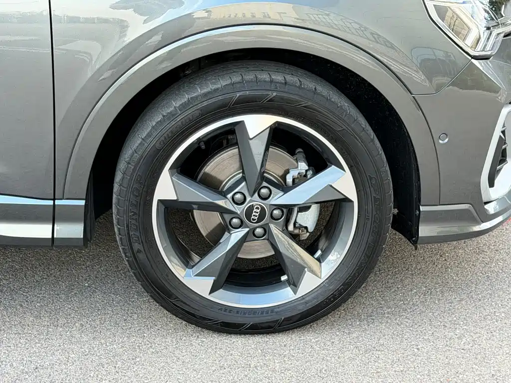 Audi Q3 — миниатюра 22