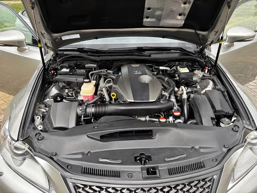 Lexus IS — миниатюра 11
