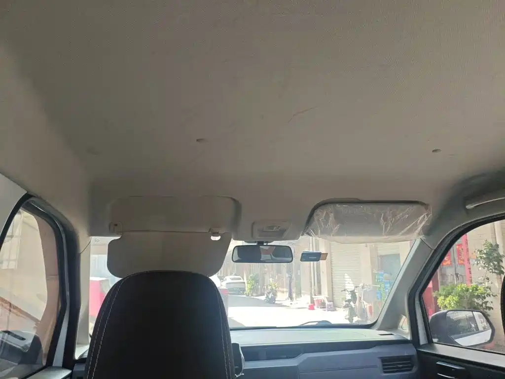 Wuling Hongguang PLUS — миниатюра 14