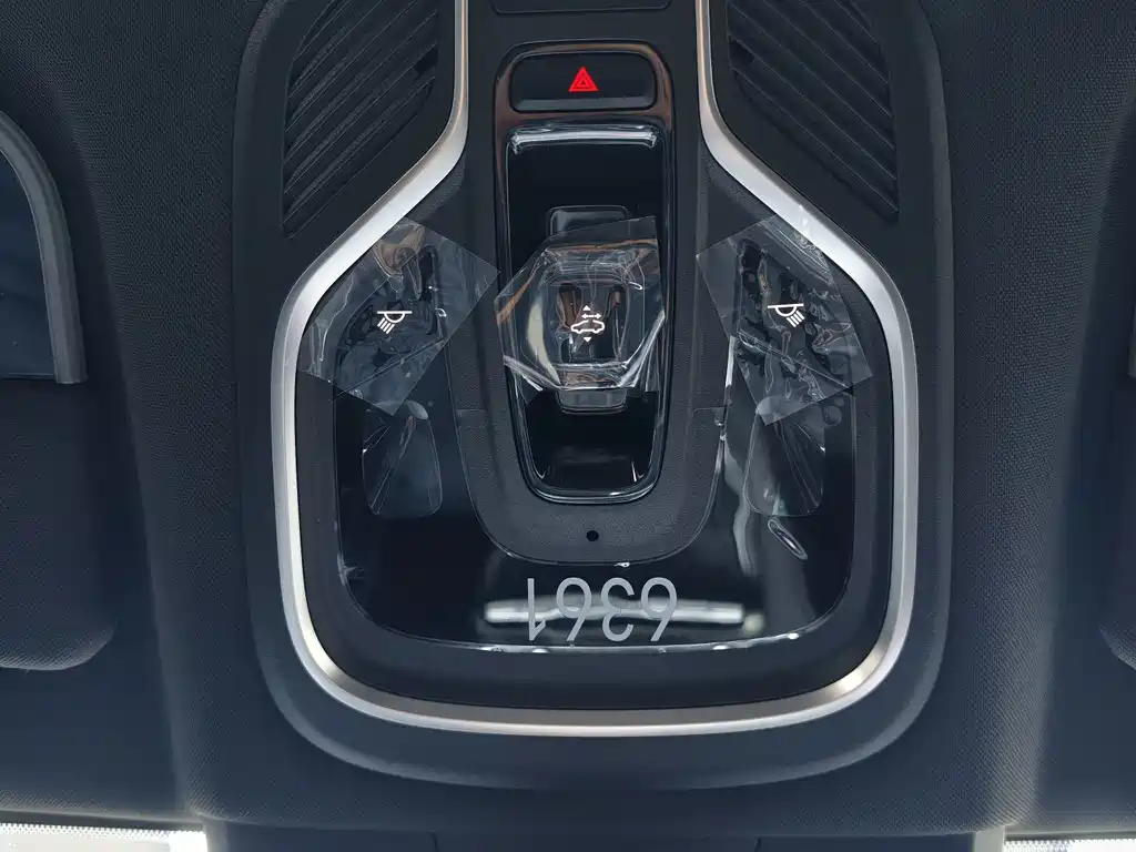 Geely Xingyue L — миниатюра 34