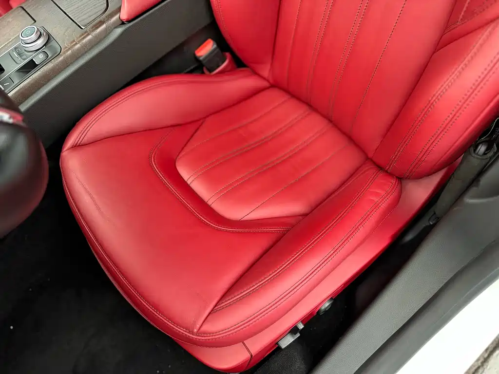Maserati Quattroporte — миниатюра 23