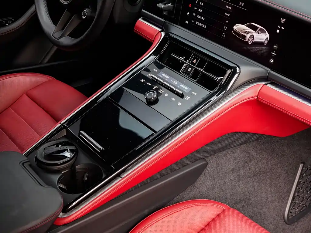 Porsche Panamera — миниатюра 5