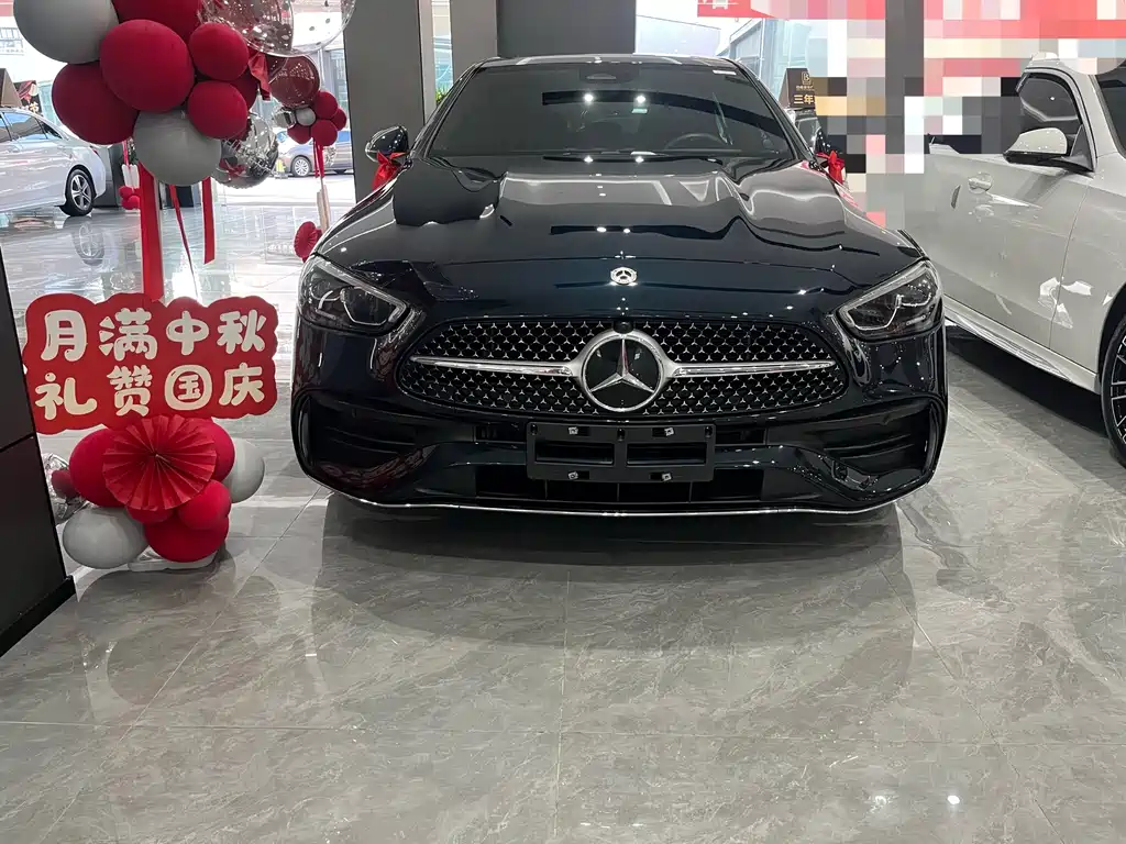 Mercedes-Benz C-Class — миниатюра 2