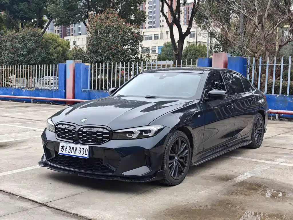BMW 3 Series 2024
