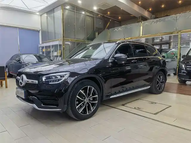 MERCEDES BENZ GLC