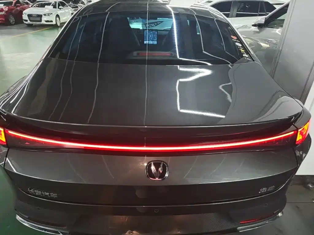 Changan Eado — миниатюра 6