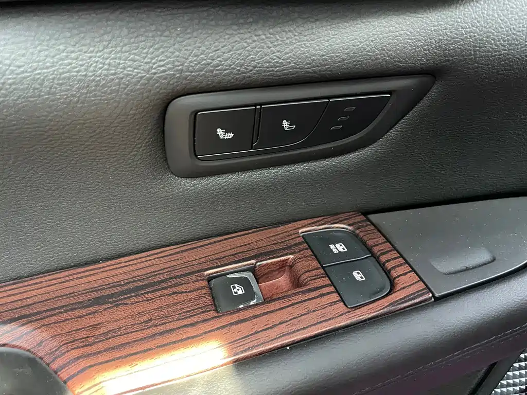 Cadillac CT6 — миниатюра 20