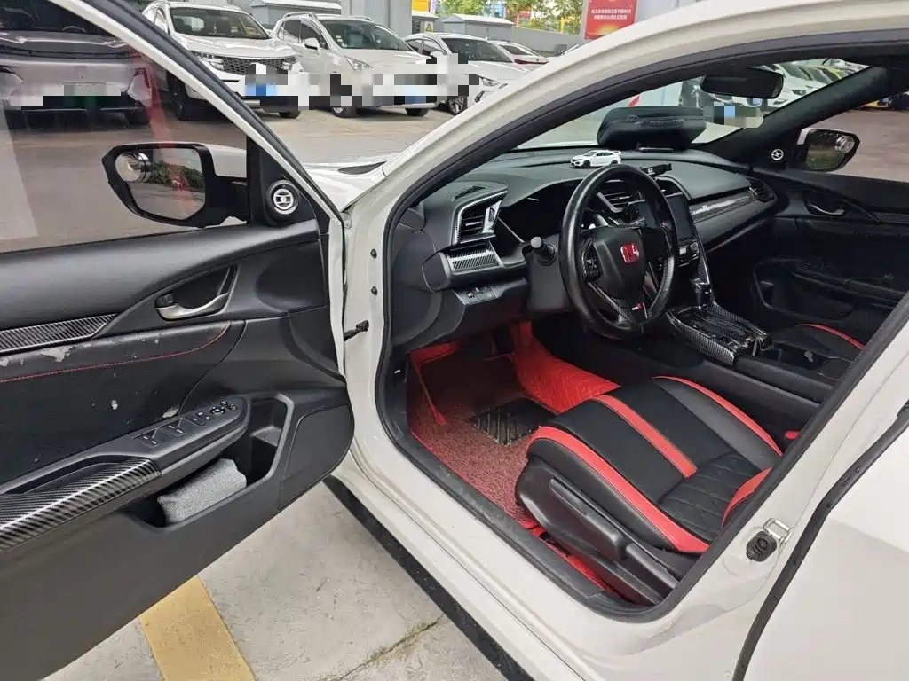 Honda Civic — миниатюра 12