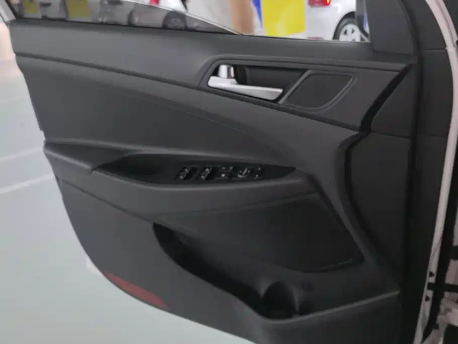 Hyundai Tucson — миниатюра 7
