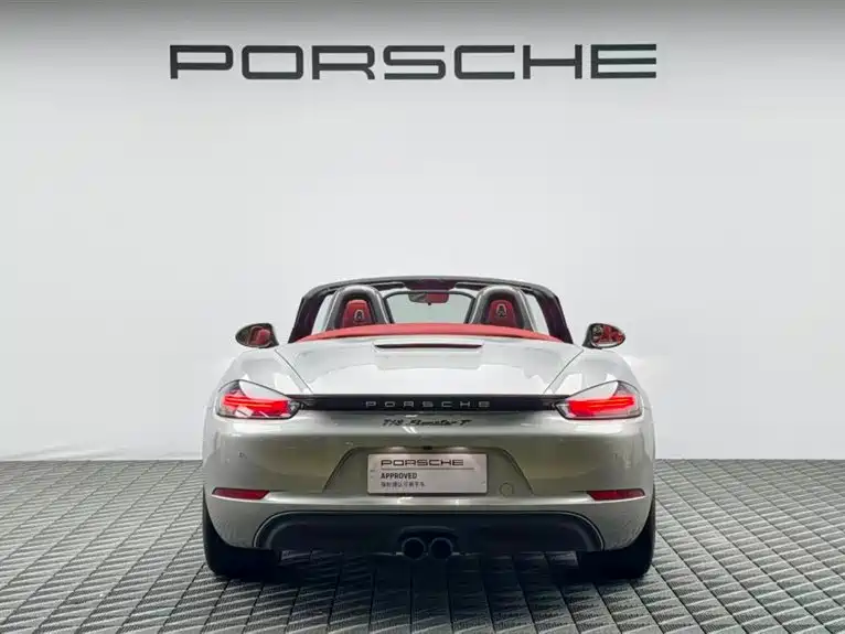 Porsche 718 2022 Boxster T 2.0T