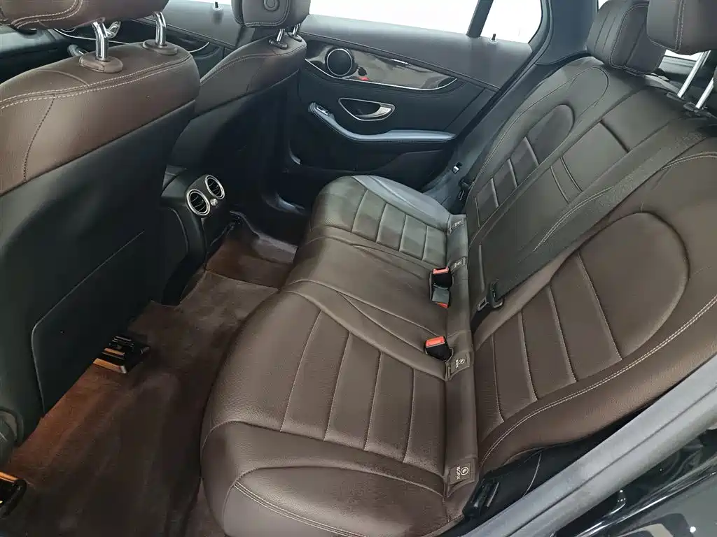 Mercedes-Benz GLC 2018 GLC 260 4MATIC