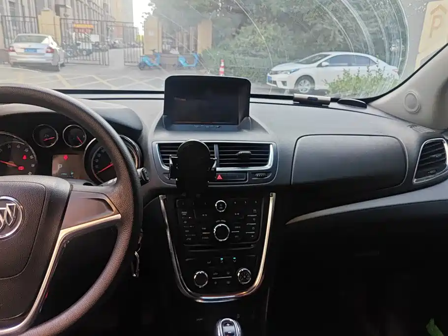 Buick Encore — миниатюра 13