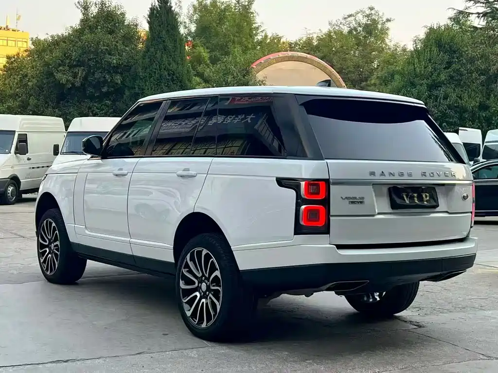 Land Rover Range Rover — миниатюра 2