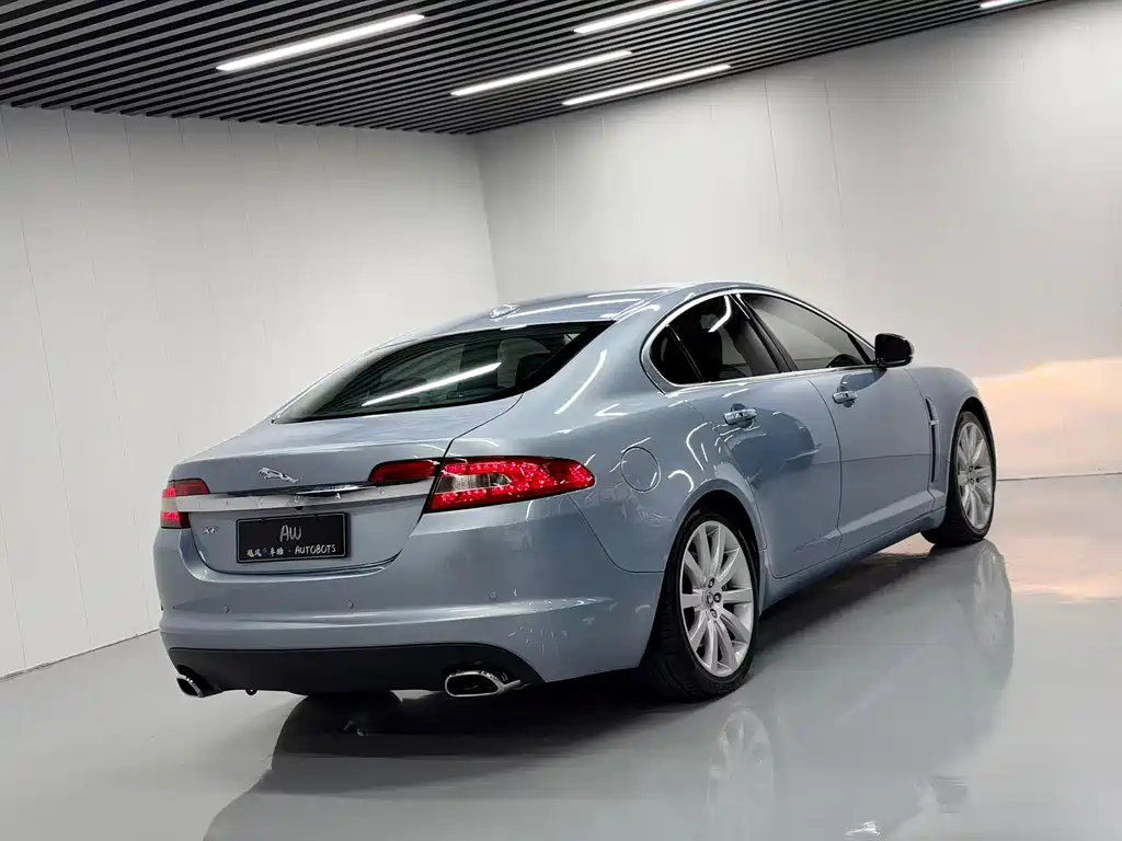 Jaguar XF — миниатюра 8
