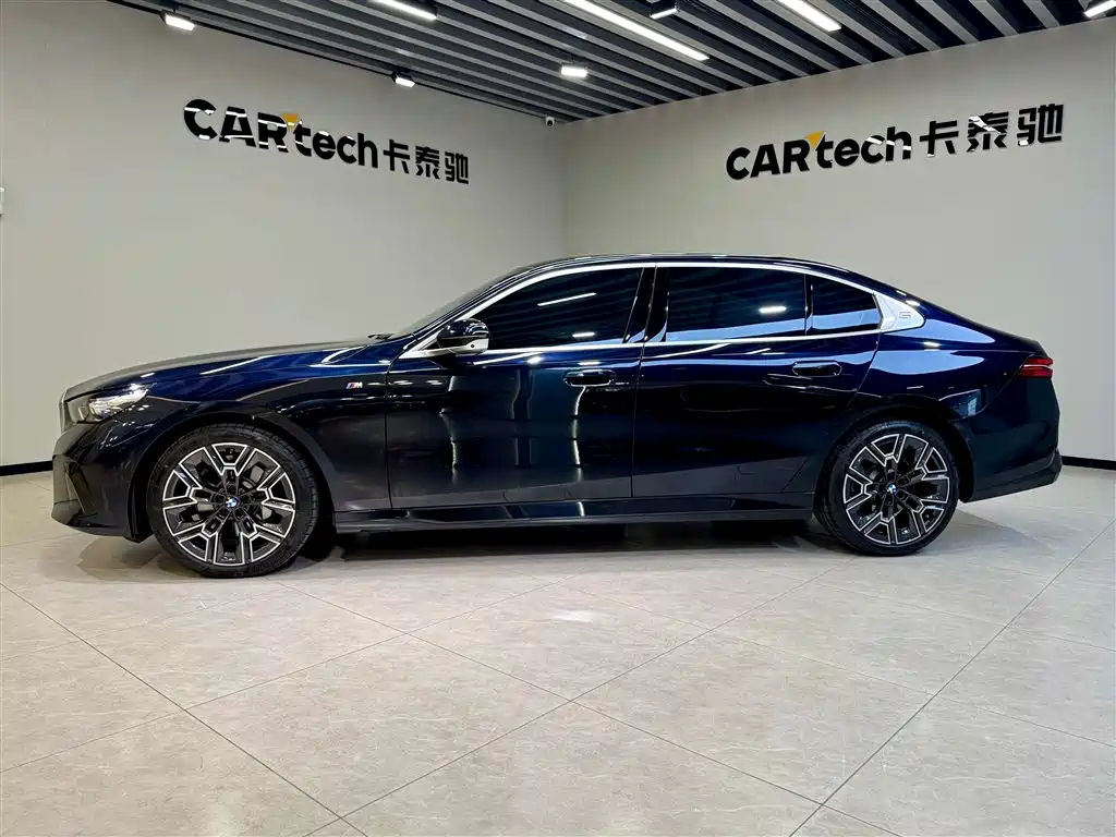 BMW 5 Series 5 2025 530Li Premium M Sport