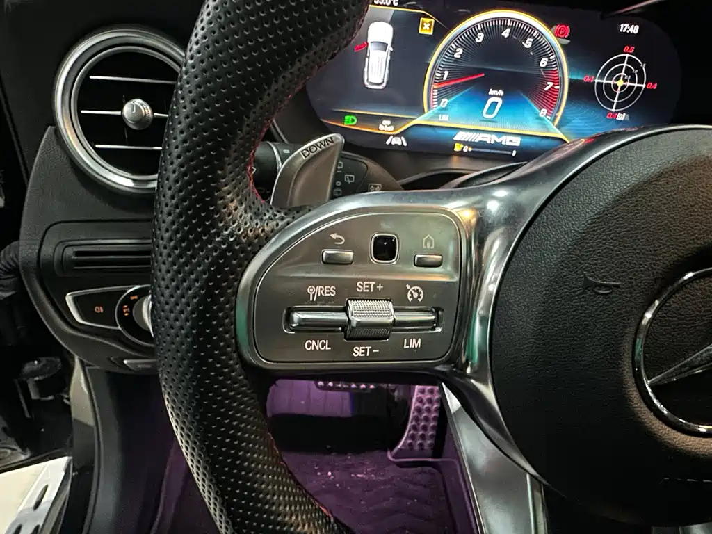 Mercedes-Benz GLC AMG — миниатюра 10