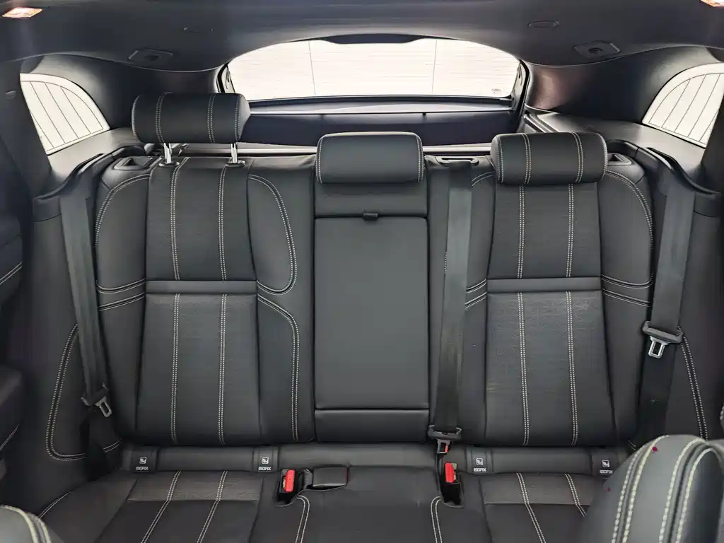 Land Rover Velar — миниатюра 11