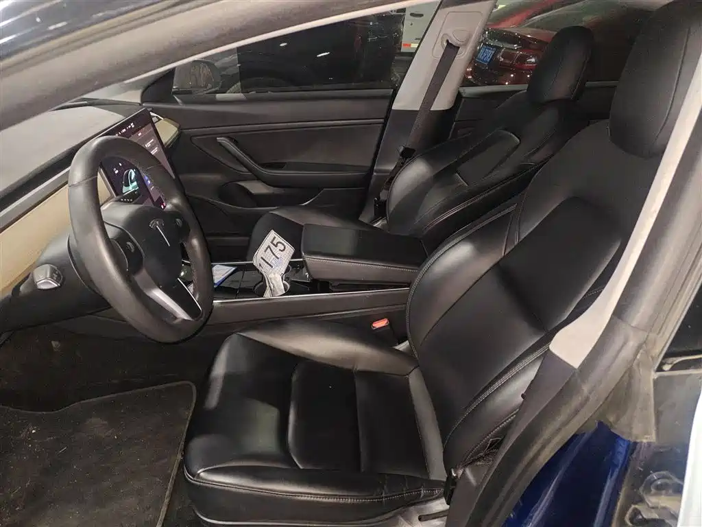 Tesla Model 3 — фотографии объявления, Фото 15