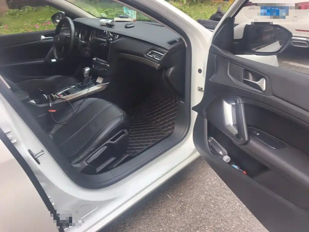 Peugeot 408 — миниатюра 19