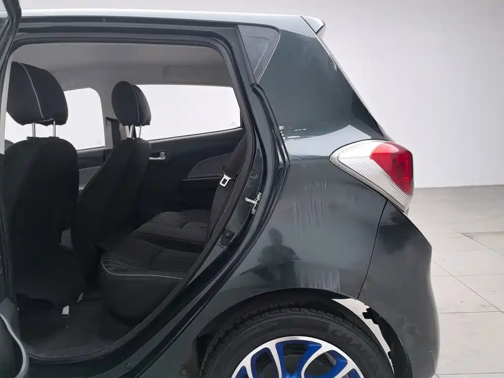 Changan Benben E-Star — миниатюра 15
