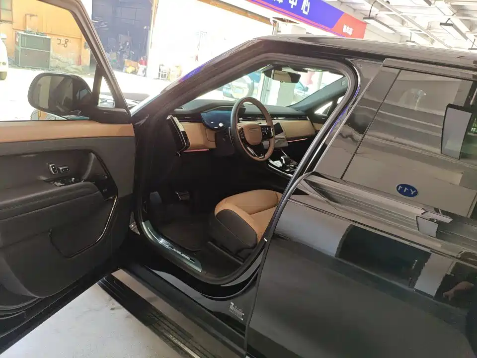 Land Rover Sport — миниатюра 5