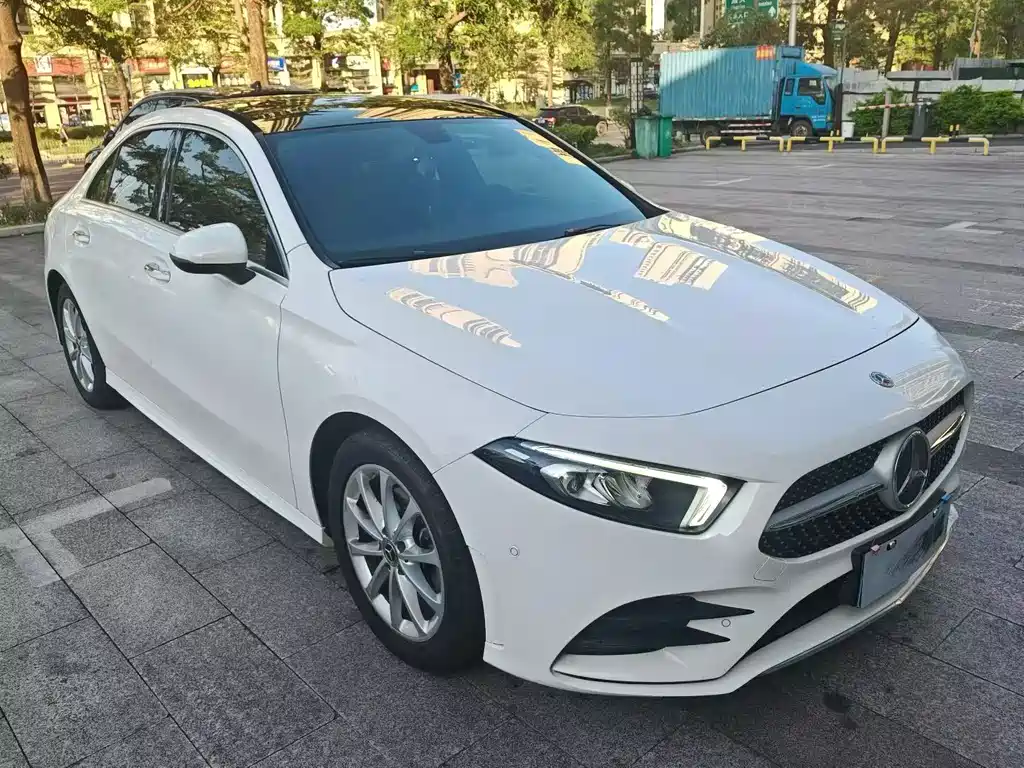 Mercedes-Benz A-Class — миниатюра 3