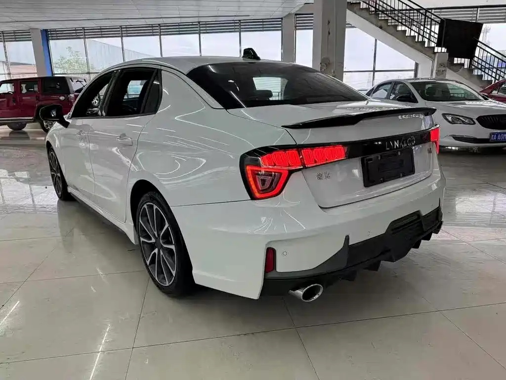 Lynk & Co 03 2019 1.5TD DCT Pro VI