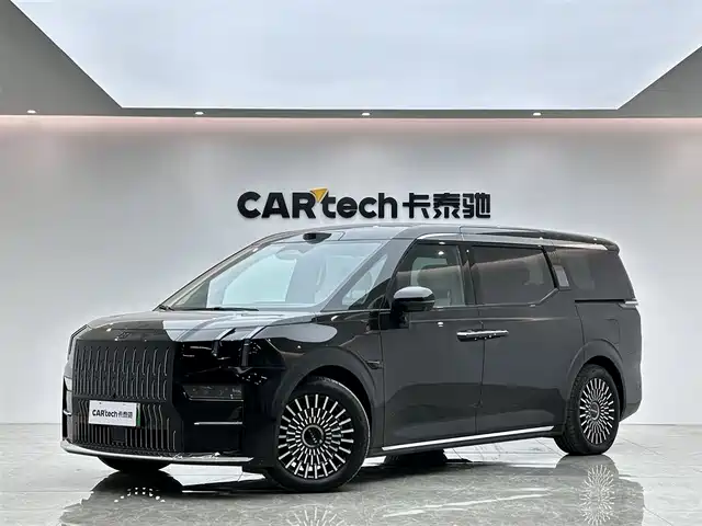 2025 Zeekr 009