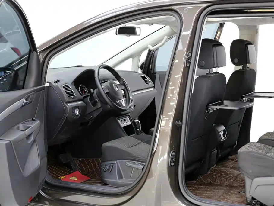Volkswagen Sharan — миниатюра 5