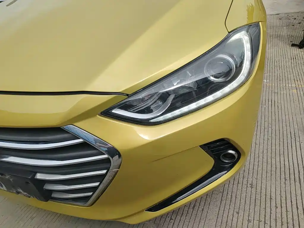 Hyundai Elantra — миниатюра 24