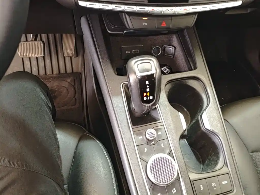 Cadillac XT4 — миниатюра 14