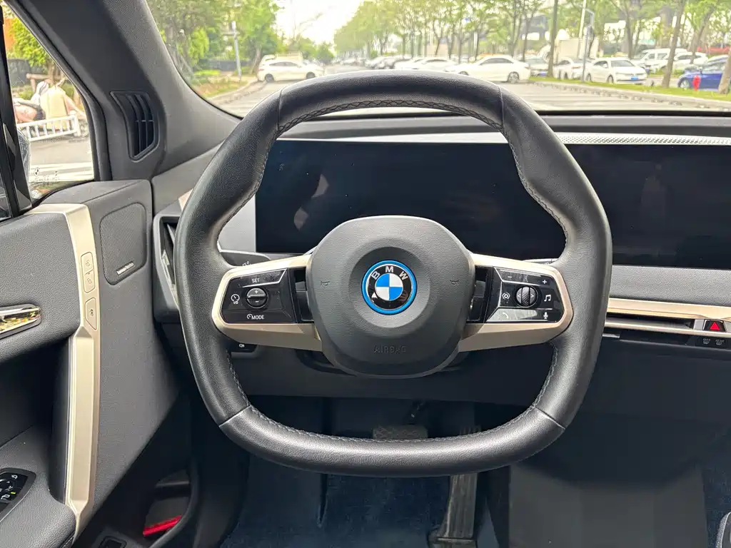 BMW iX — фотографии объявления, Фото 13