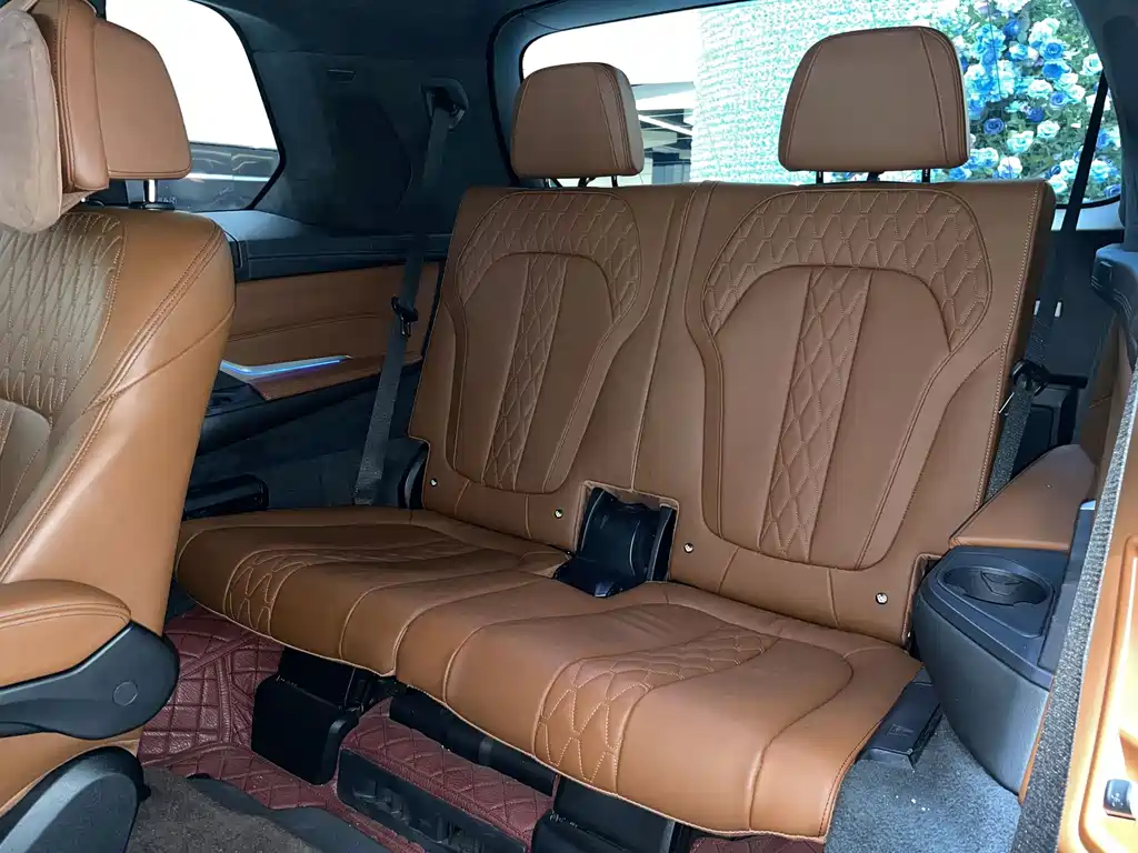 BMW X7 — миниатюра 17