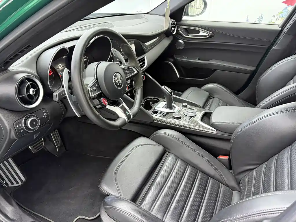 Alfa Romeo Giulia — миниатюра 4