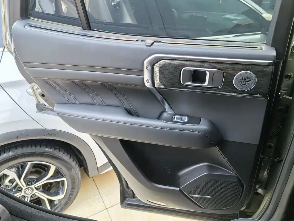 TANK TANK 400 NEW ENERGY