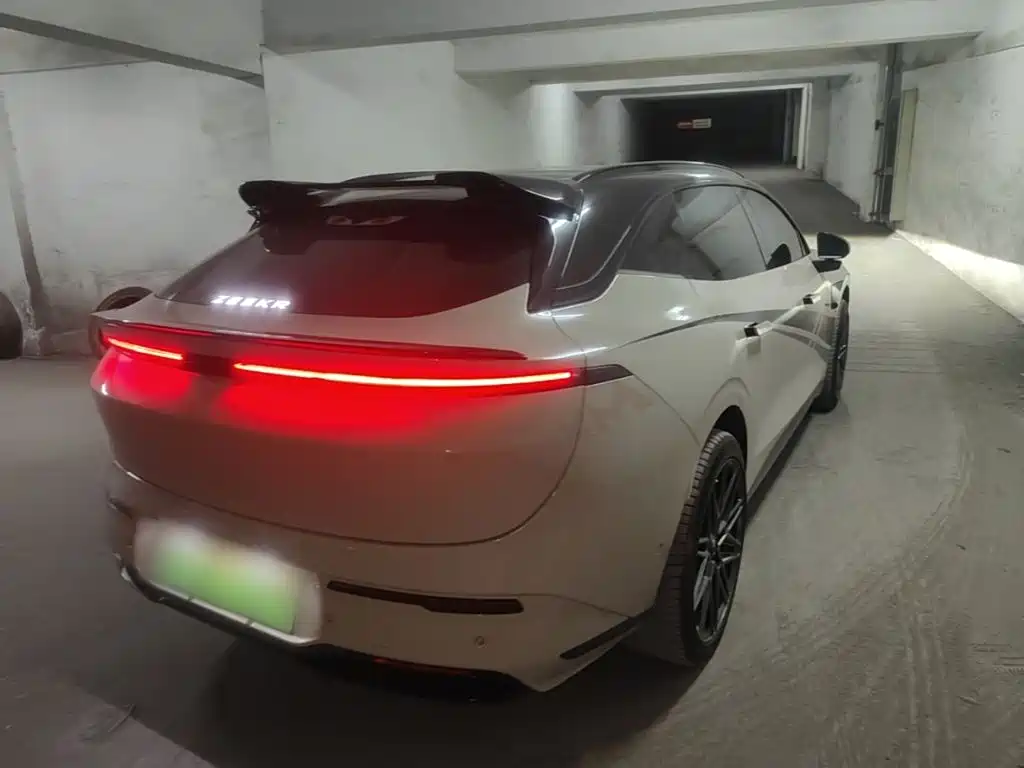 Zeekr 007GT — миниатюра 7