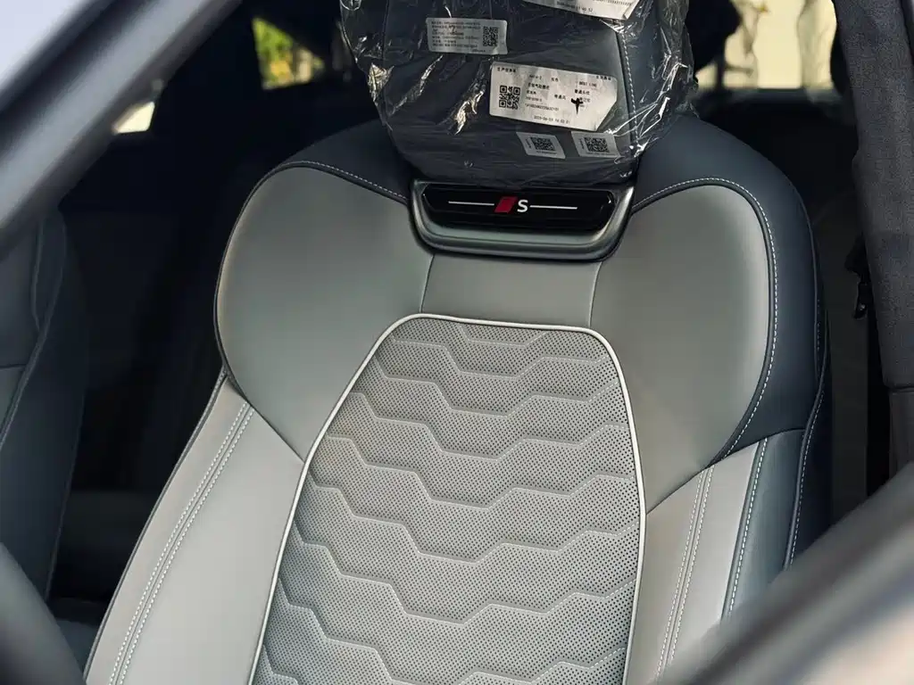 Audi Q6L Sportback e-tron