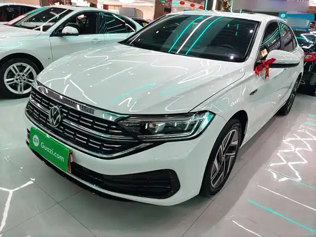 VOLKSWAGEN SAGITAR 2023