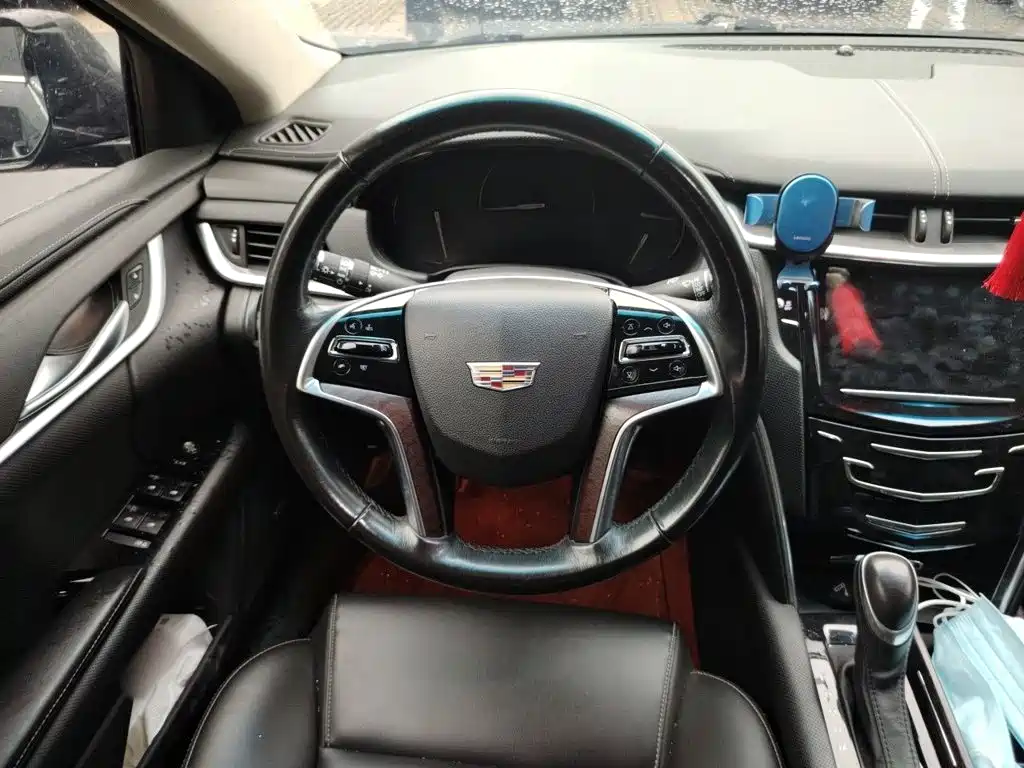 Cadillac XTS — миниатюра 11