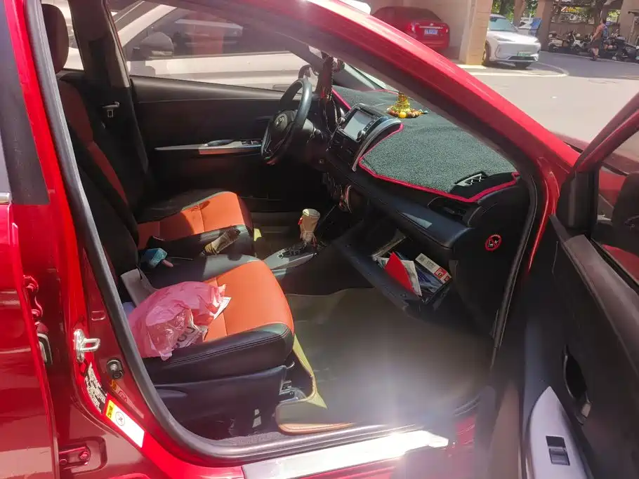 Toyota Yaris L — миниатюра 8