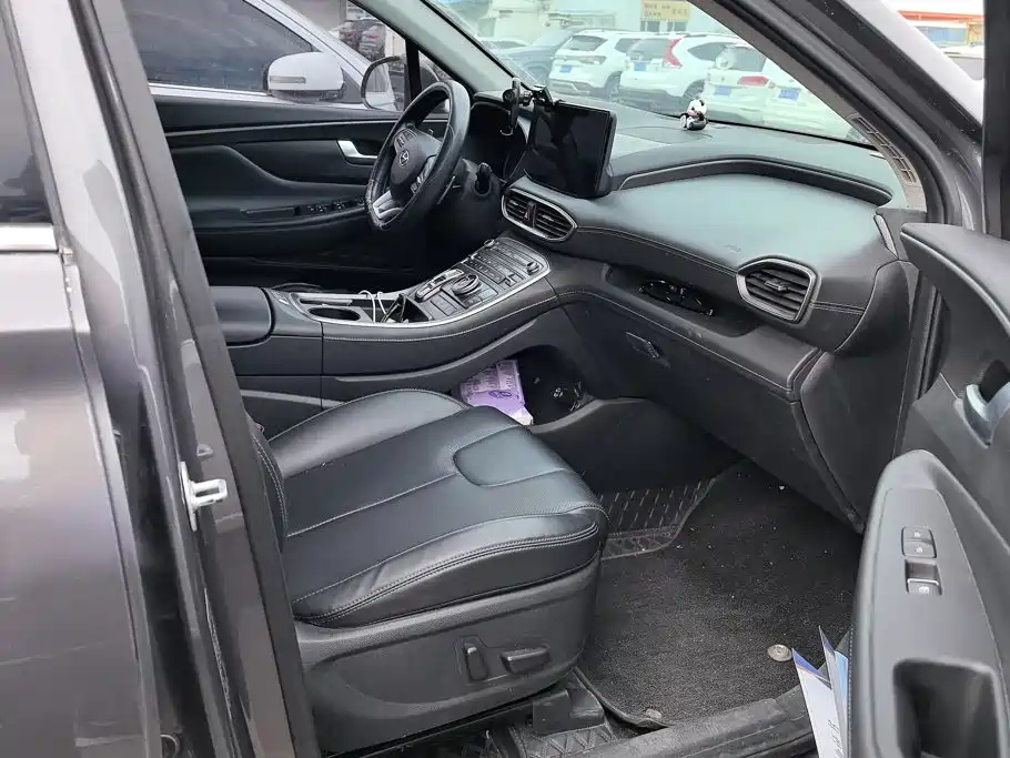 Hyundai Santa Fe — миниатюра 8
