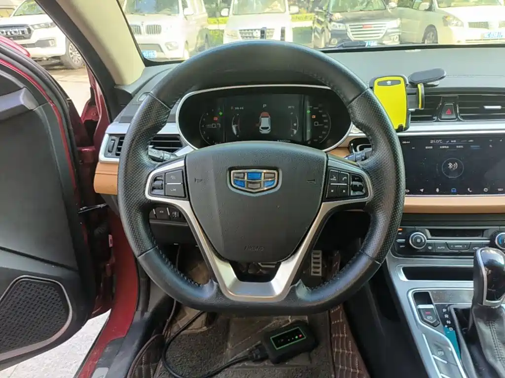 Geely Vision S1 — миниатюра 11