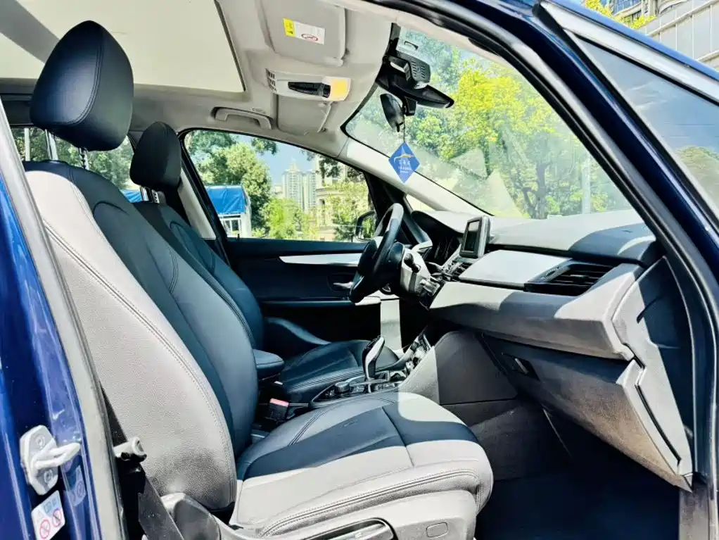 BMW 2 Series Gran Tourer — миниатюра 15