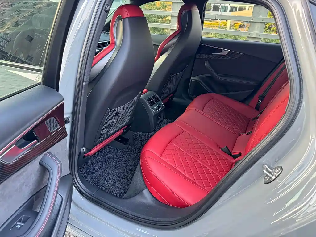 Audi S4 — миниатюра 11