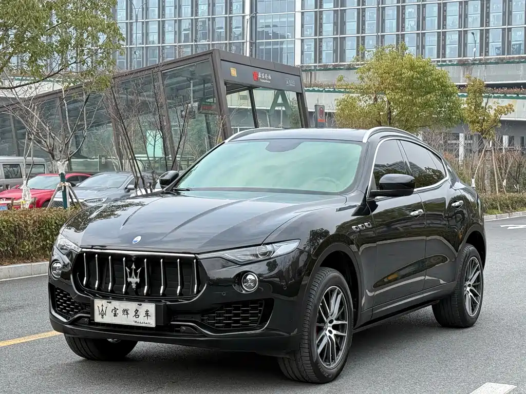 MASERATI LEVANTE
