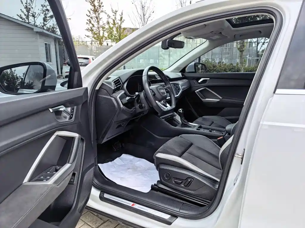 Audi Q3 — миниатюра 5