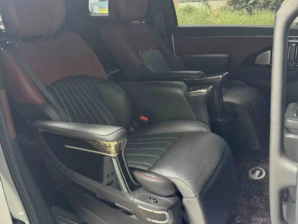 GAC Motor Trumpchi M8 — миниатюра 5