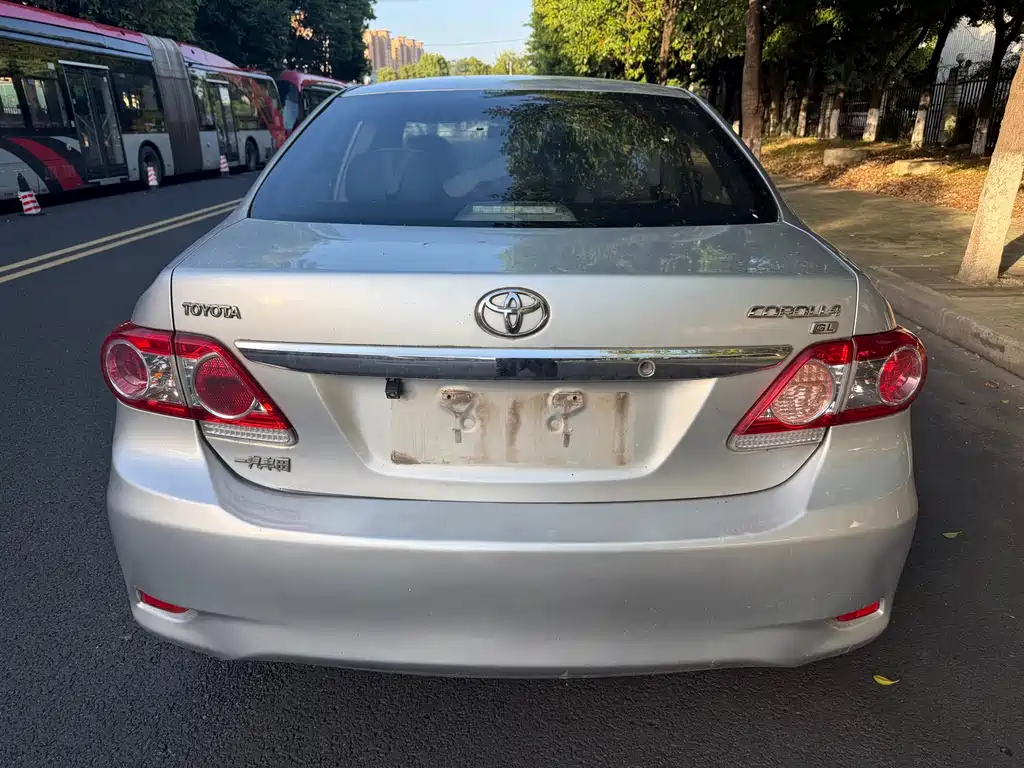 Toyota Corolla — миниатюра 5
