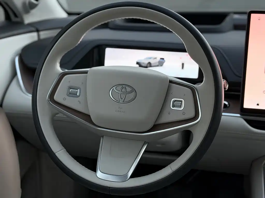 Toyota bZ7 — миниатюра 10