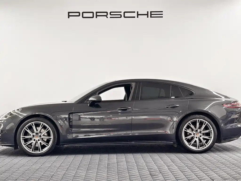 Porsche Panamera — миниатюра 6